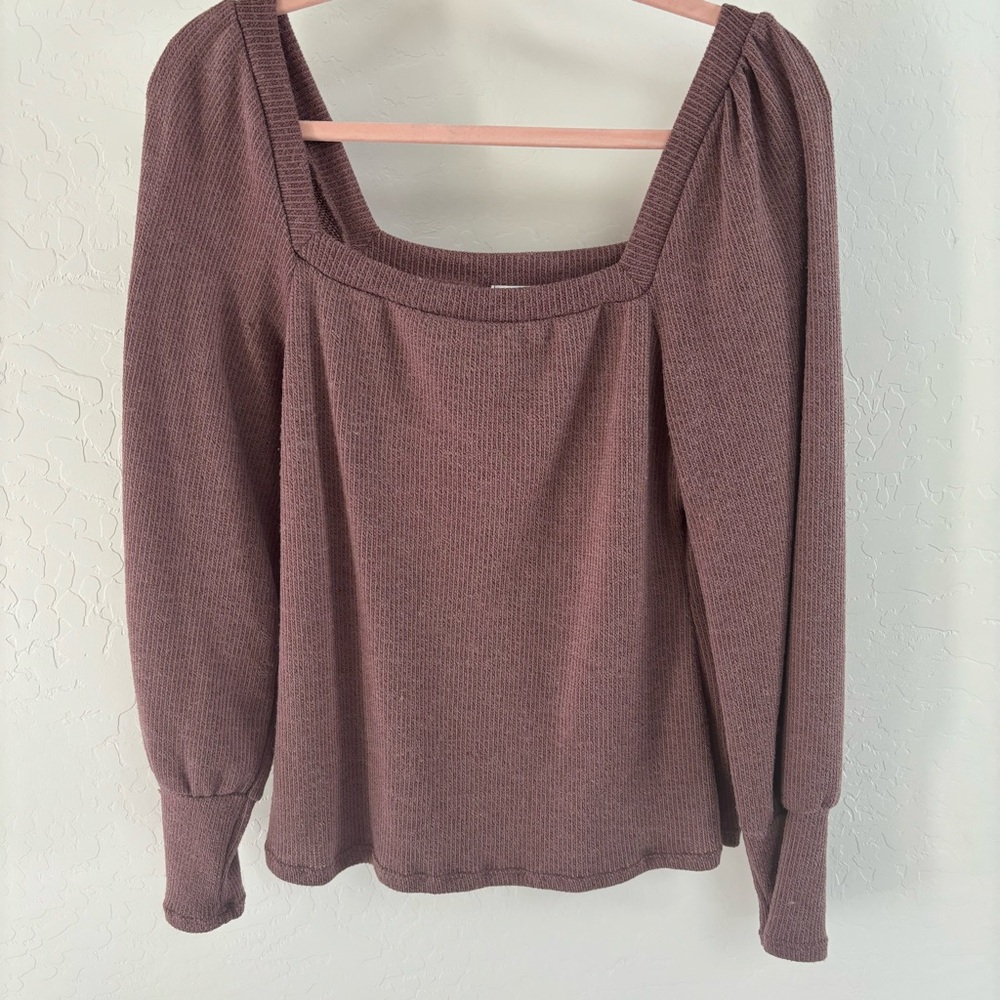 Heatherly Catan‎ Square Neck Knit Top